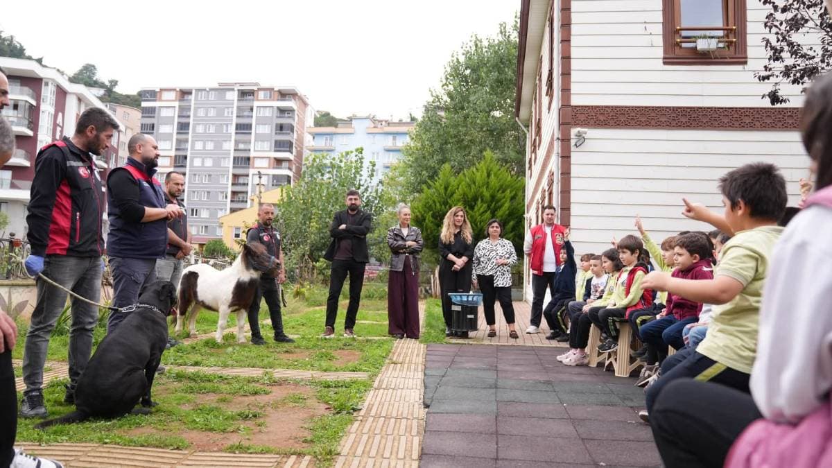 Giresun Belediyesinden çocuklara hayvan sevgisi etkinliği