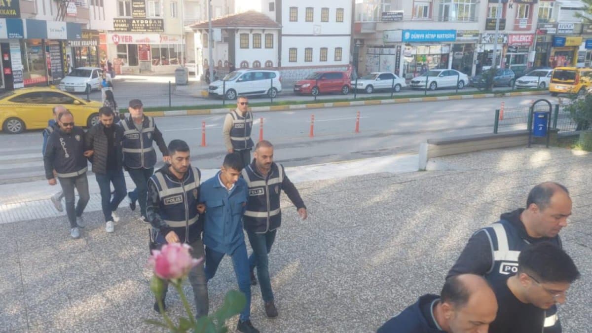 Ankara’daki soruşturmada 11 şüpheli yakalandı, 9 kişi tutuklandı
