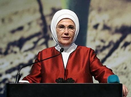 Emine Erdoğan: İnsanlık tarihinde hiçbir nesil ardında bu kadar çok kayıt bırakmamıştır