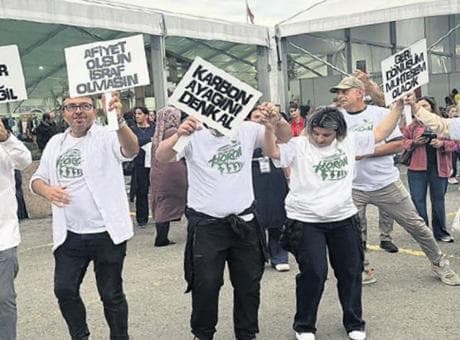 Rize festivalinde çay kültürü, yöresel tatlar ve iklim mesajı öne çıktı
