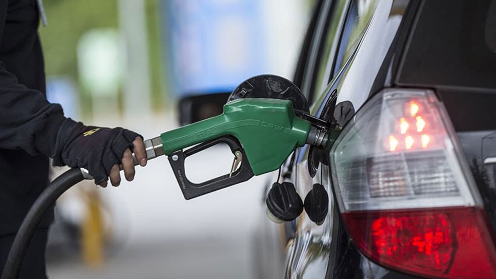 Motorine indirim geldi! İşte akaryakıt fiyatları